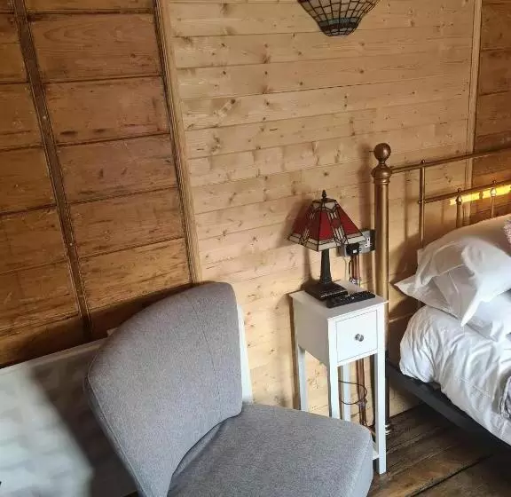 Standard-huone, Stonehenge Inn & Shepherds Huts