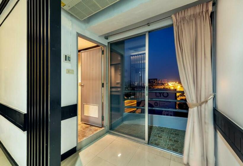 חדר דלוקס, The Legacy