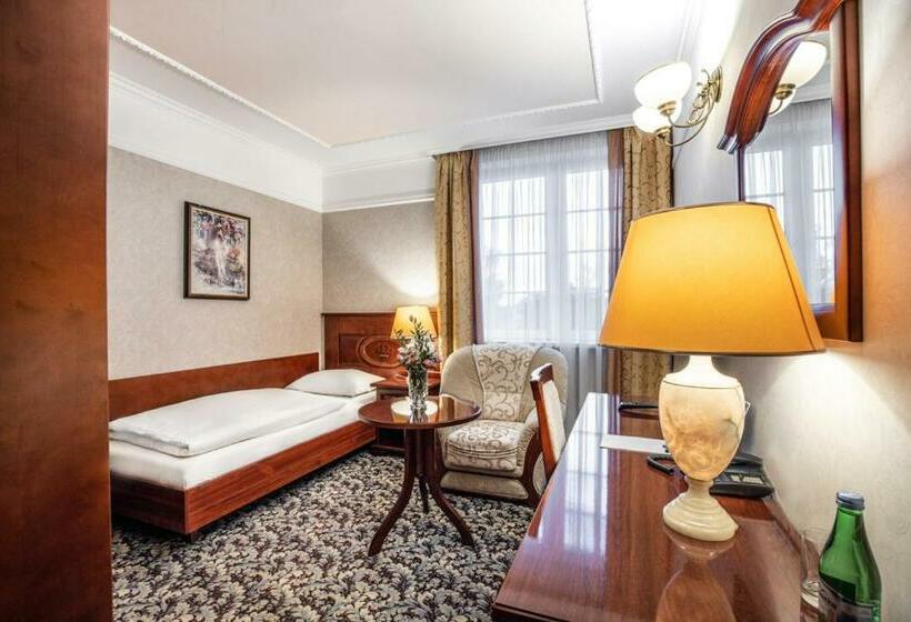 Номер Стандарт Индивидуальный, Windsor W Jachrance