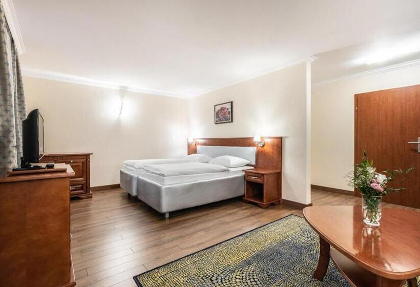 Классический Номер, Windsor W Jachrance