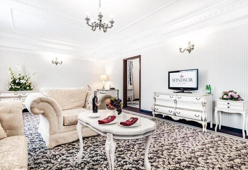 Люкс Сеньор, Windsor W Jachrance