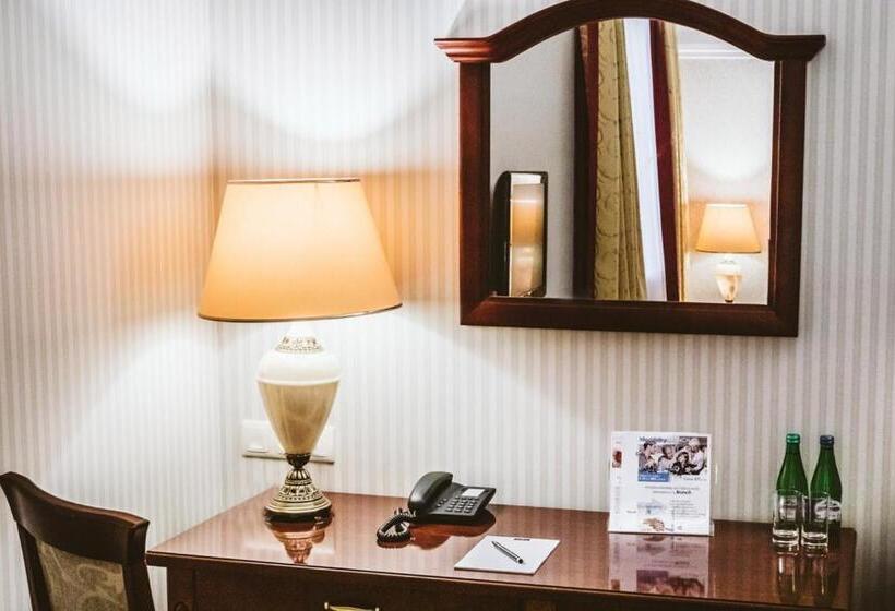 Номер Deluxe Кровать Кинг, Windsor W Jachrance