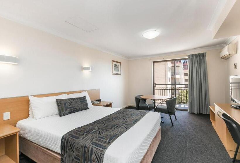 סוויטה, Great Eastern Motor Lodge