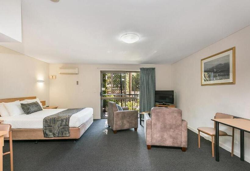 סטודיו דלוקס, Great Eastern Motor Lodge