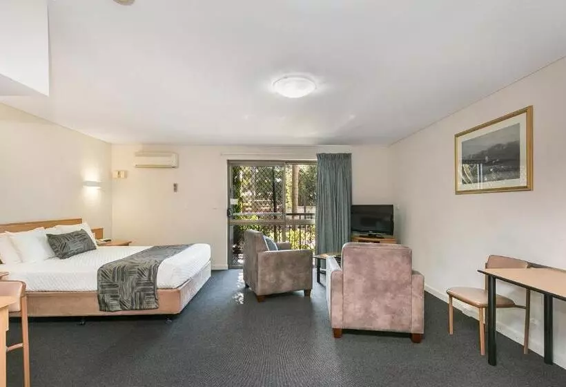 デラックススタジオ, Great Eastern Motor Lodge