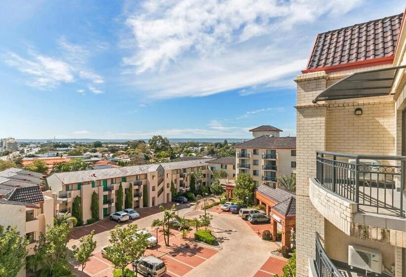 סוויטה, Great Eastern Motor Lodge