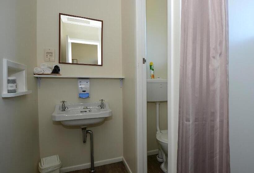 标准工作室, U Studios Masterton