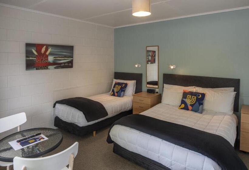 标准工作室, U Studios Masterton