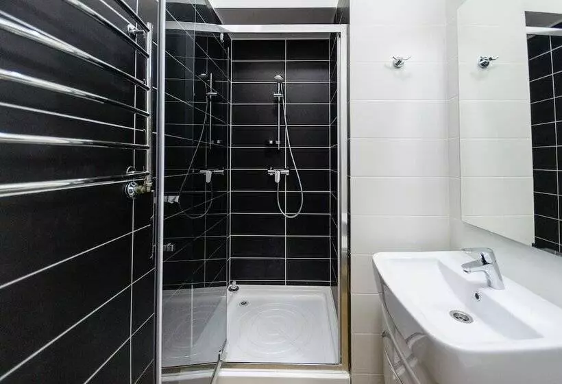 Standard-huone Kaupunkinäkymä, Partner Guest House Baseina