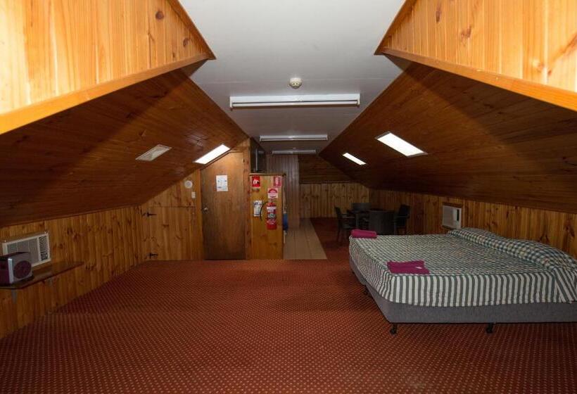 غرفة قياسية سرير كينج, Brisbane Manor