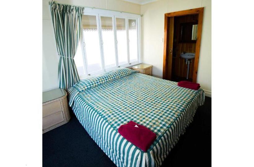 غرفة قياسية سرير كينج, Brisbane Manor