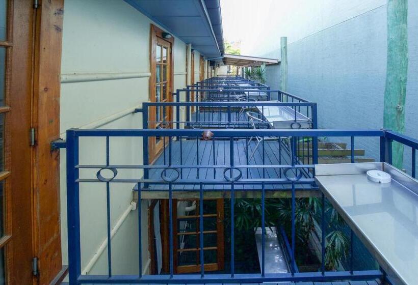 غرفة أساية فردية حمام مشترك, Brisbane Manor