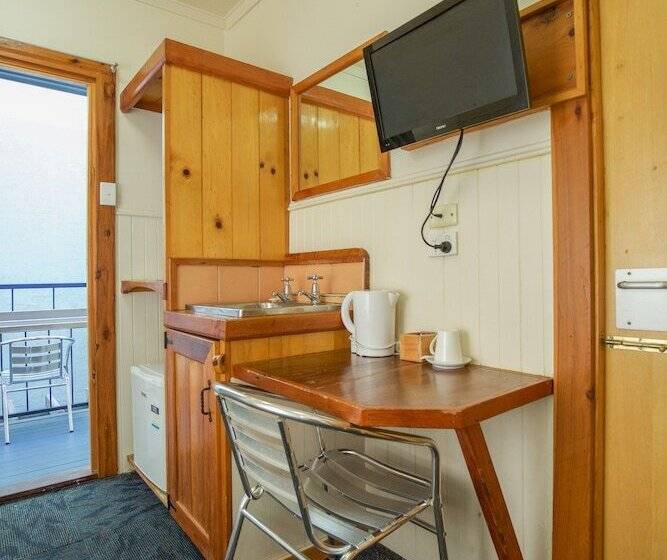 غرفة قياسية فردية, Brisbane Manor