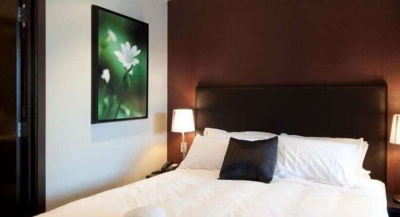 Apartamento 3 Dormitórios, Queenstown Village Apartments