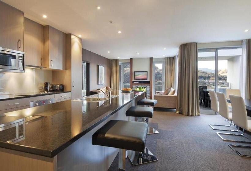 דירת פנטהאוז 1 חדרי שינה, Queenstown Village Apartments