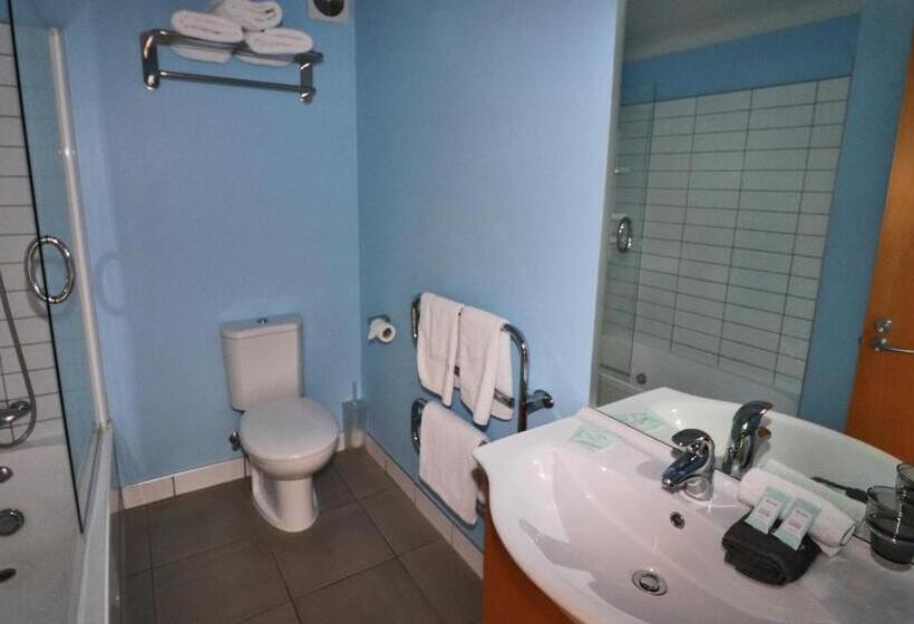 استودیوی لوکس, Sumner Bay Motel