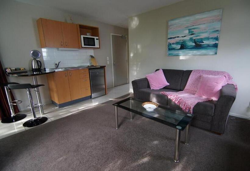 آپارتمان 1 خوابه, Sumner Bay Motel