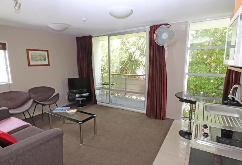 آپارتمان 1 خوابه, Sumner Bay Motel