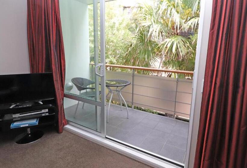 آپارتمان 1 خوابه, Sumner Bay Motel