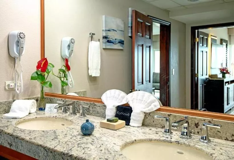 2 Bedrooms Suite Sea View, The Villas At Simpson Bay Resort