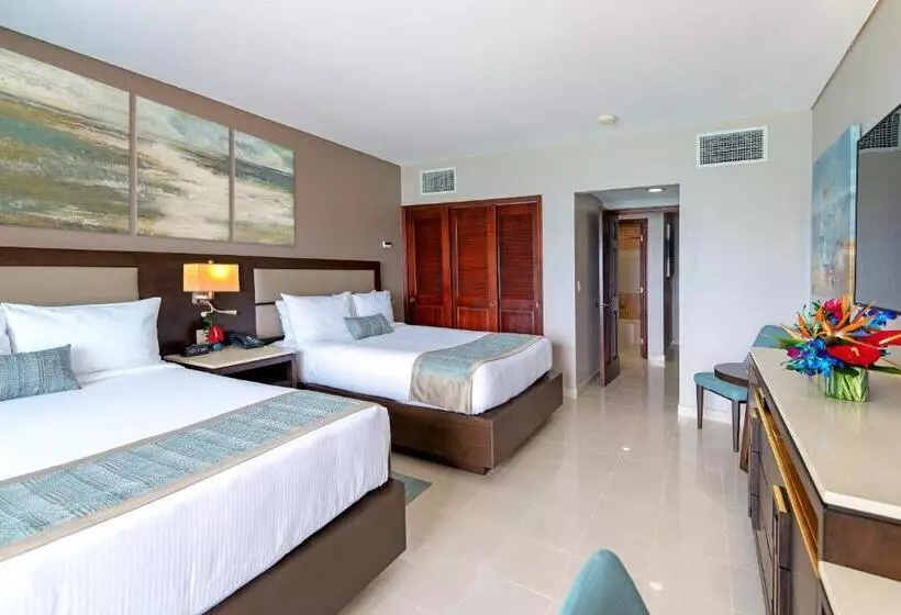 سوییت جونیور با چشم‌انداز دریا, The Villas At Simpson Bay Resort