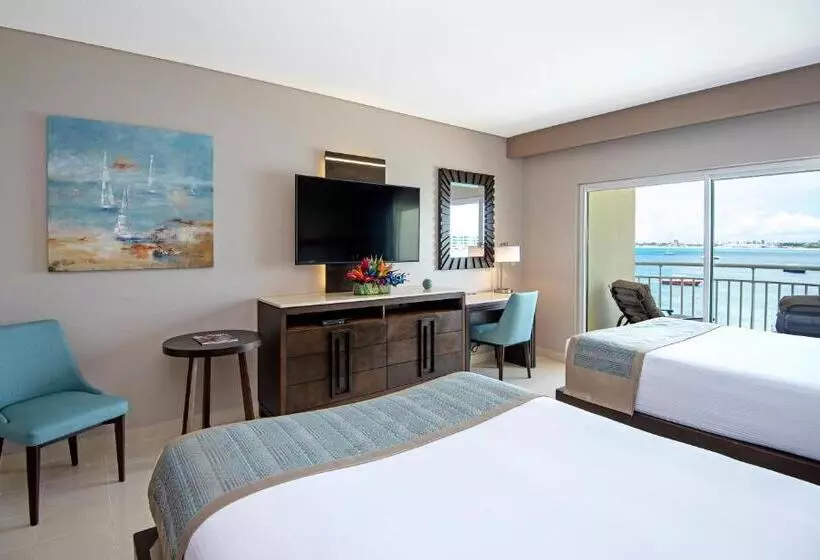 سوییت جونیور با چشم‌انداز دریا, The Villas At Simpson Bay Resort