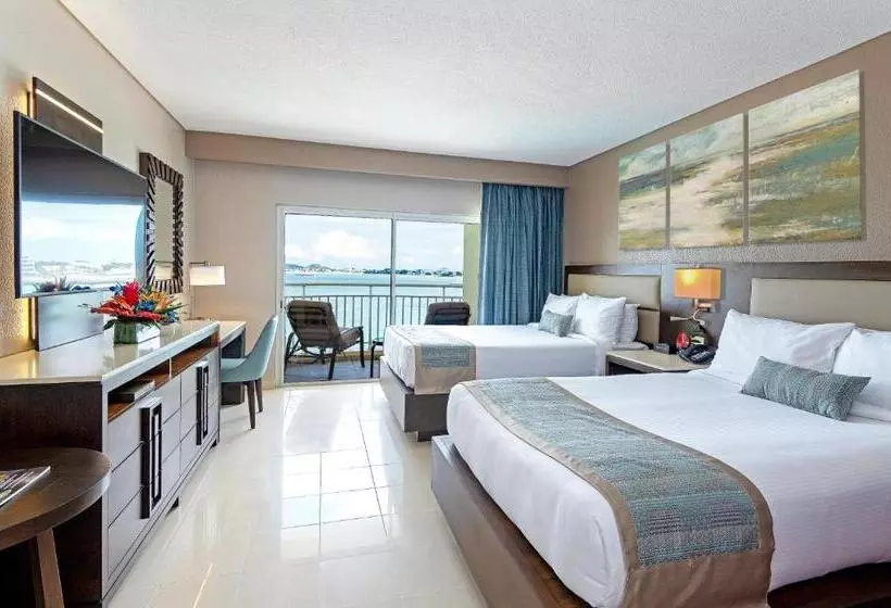 سوییت جونیور با چشم‌انداز دریا, The Villas At Simpson Bay Resort
