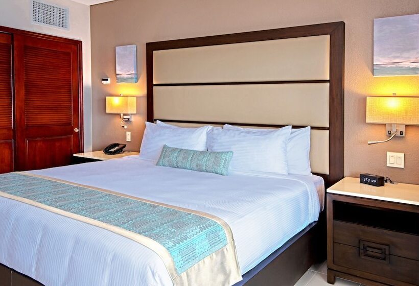 2 Bedrooms Suite Sea View, The Villas At Simpson Bay Resort