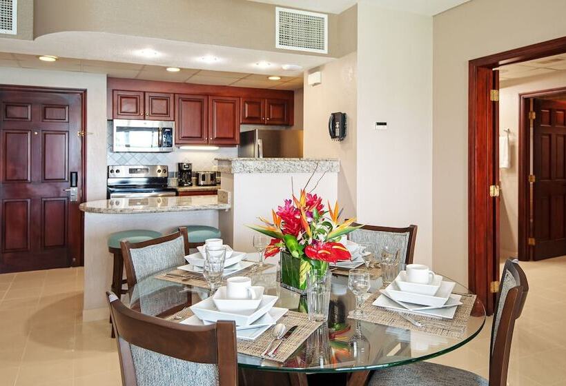 سوییت با چشم‌انداز دریا, The Villas At Simpson Bay Resort