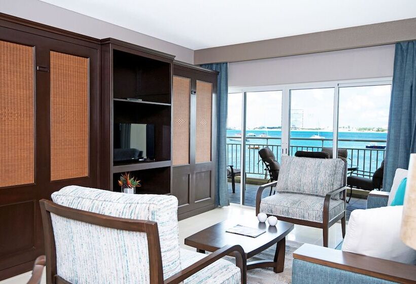 سوییت با چشمانداز دریا, The Villas At Simpson Bay Resort