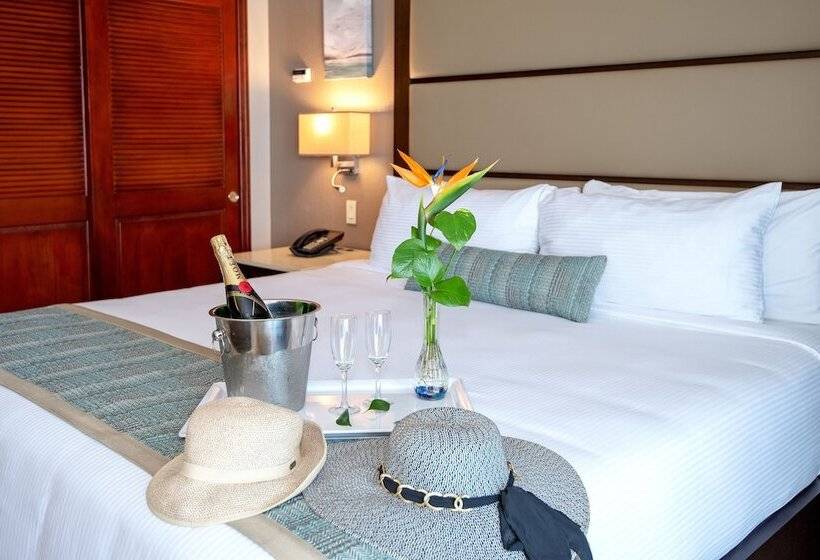 سوییت با چشمانداز دریا, The Villas At Simpson Bay Resort