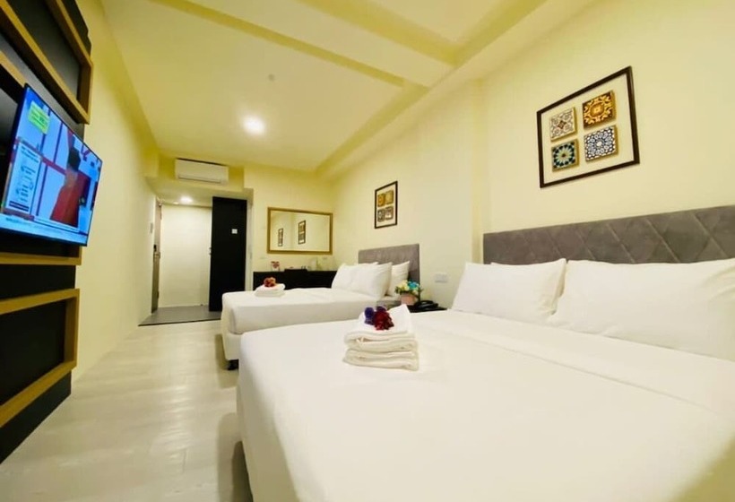 חדר דלוקס לארבעה, Bishop