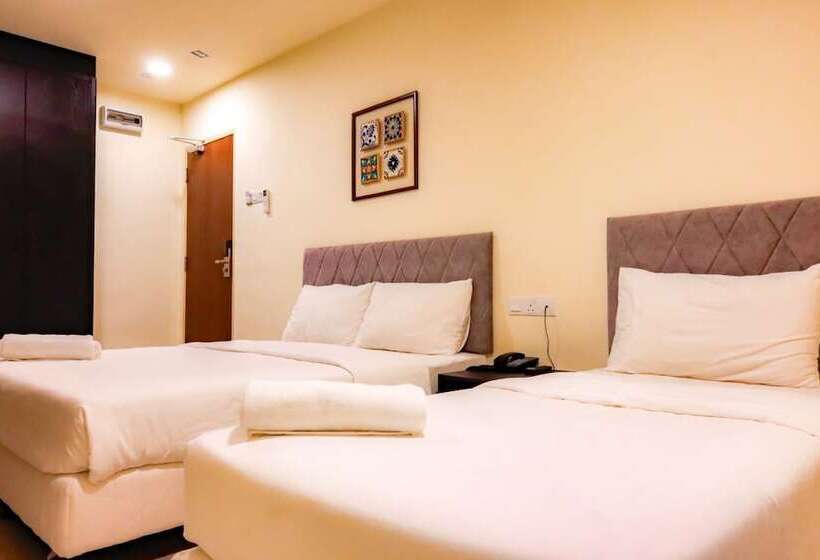 חדר דלוקס לשלושה, Bishop