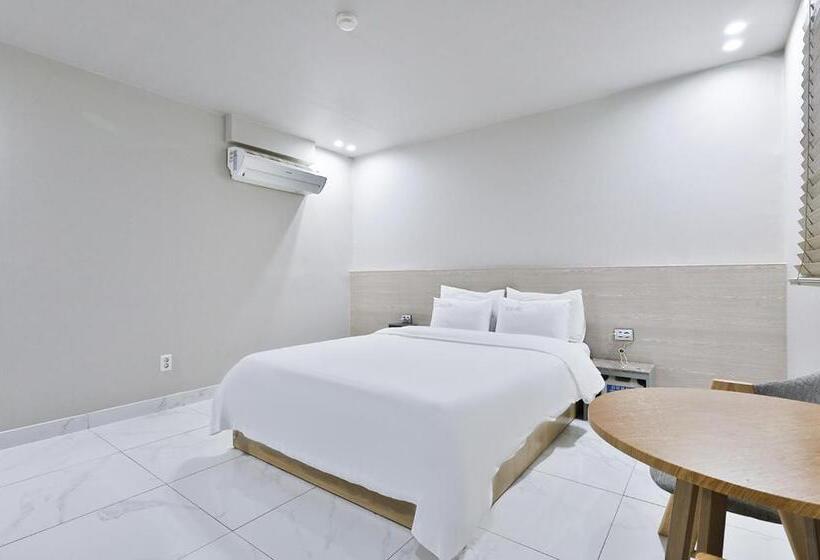 Номер Стандарт, Shire Hotel Busan Station