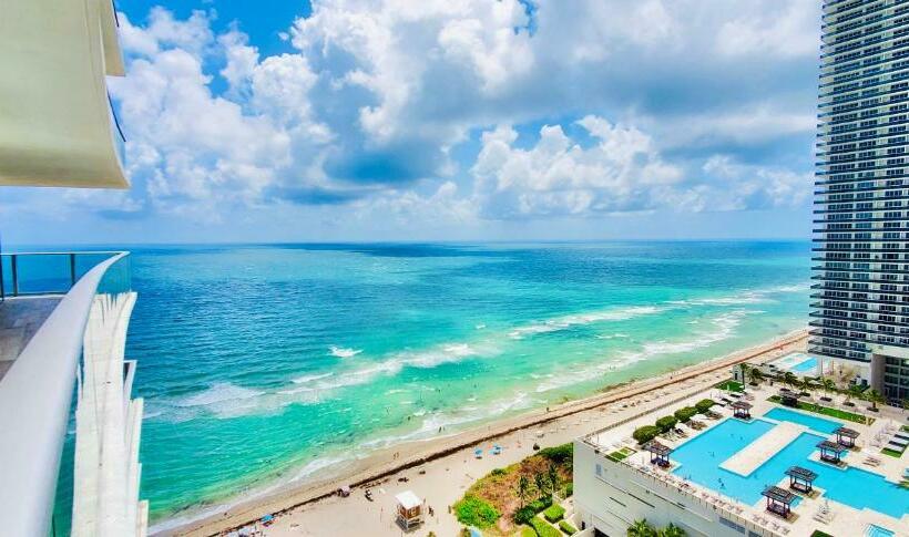 جناح سوبيريور مطل علي البحر, Dramatic Ocean View At Hyde Resort And Residences