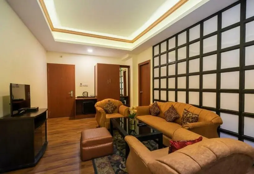 سوئیت با تخت بزرگ, Shinkham Grand