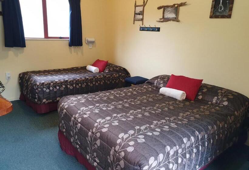 スタンダードルーム, Glow Worm Accommodation