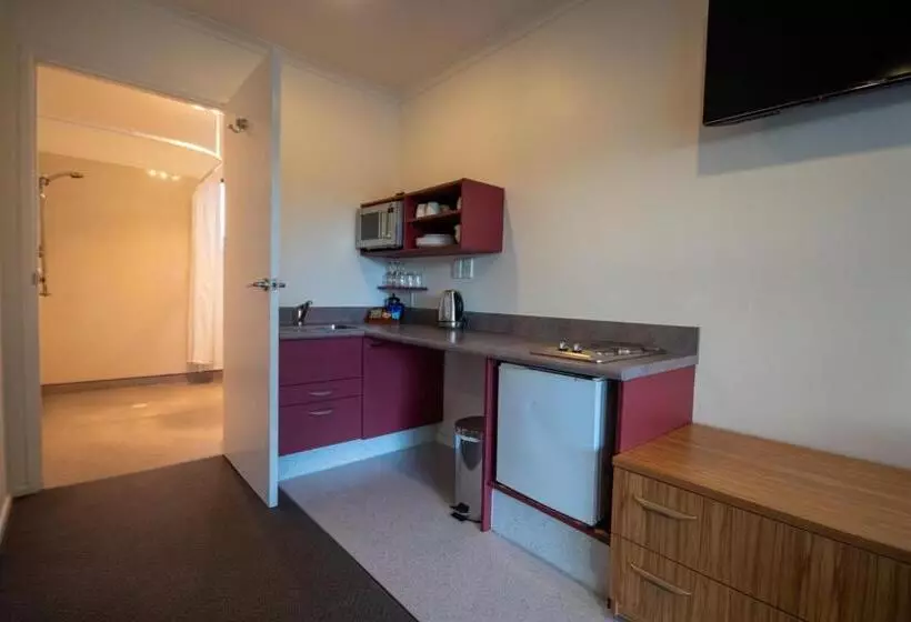 Huoneisto 1 Makuuhuone, Antonio Mews Motel