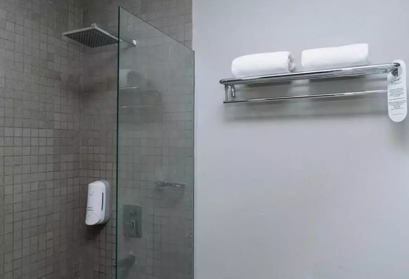 Deluxe-huone, Anugrah Hotel Sukabumi