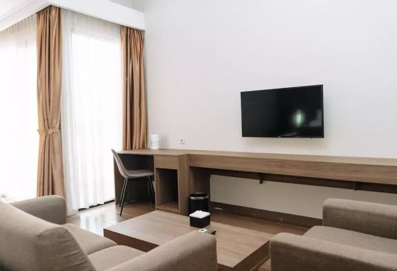 Juniorsviitti, Anugrah Hotel Sukabumi
