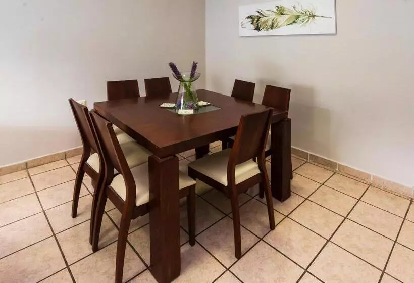 スーペリアールーム, Boca Inn Hotel & Suites
