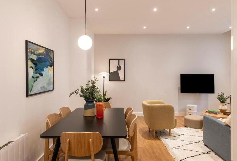 דירת שני חדרים, Cove Minshull Street