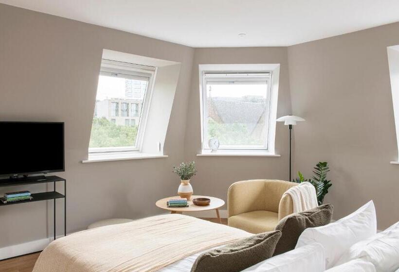 דירת חדר, Cove Minshull Street