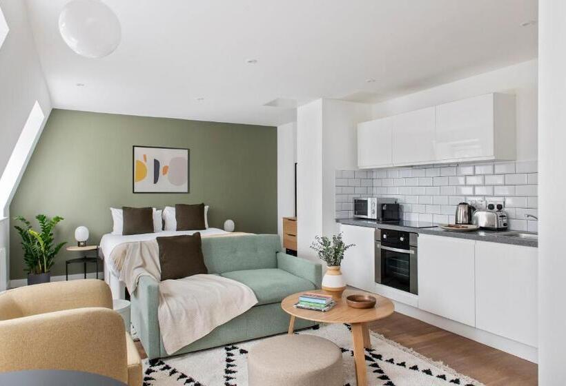 חדר סטודיו סטנדרד, Cove Minshull Street