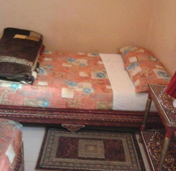 Quarto Triplo Standart, Aday