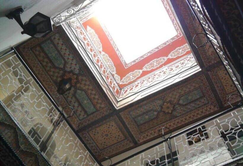 Quarto Quadruple Standard, Aday