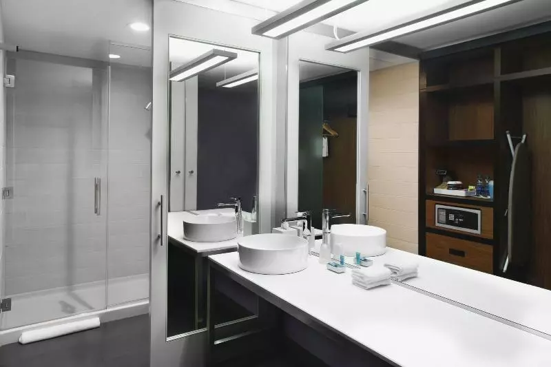 キングサイズベッドのスイートルーム, Aloft Raleighdurham Airport Brier Creek