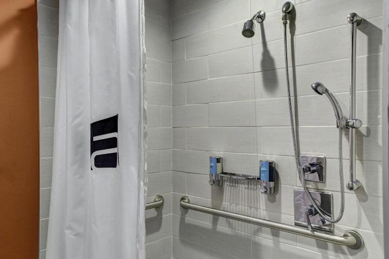 غرفة قياسية سرير كينج, Aloft Raleighdurham Airport Brier Creek