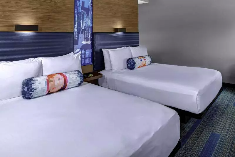クイーンサイズベッドのスタンダードルーム, Aloft Raleighdurham Airport Brier Creek