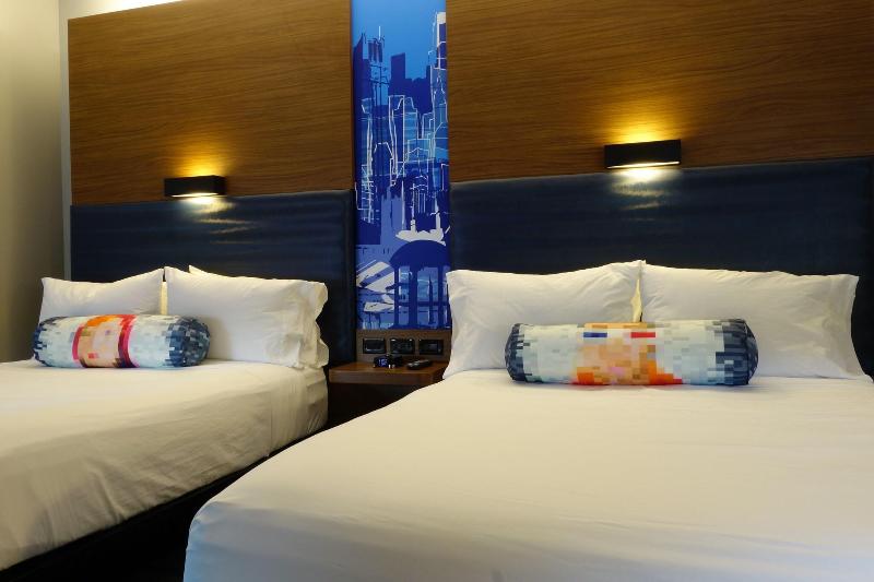 غرفة قياسية سرير ملكى, Aloft Raleighdurham Airport Brier Creek